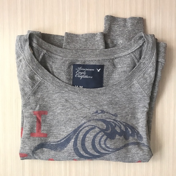 American Eagle Outfitters Crewneck - Picture 2 of 6